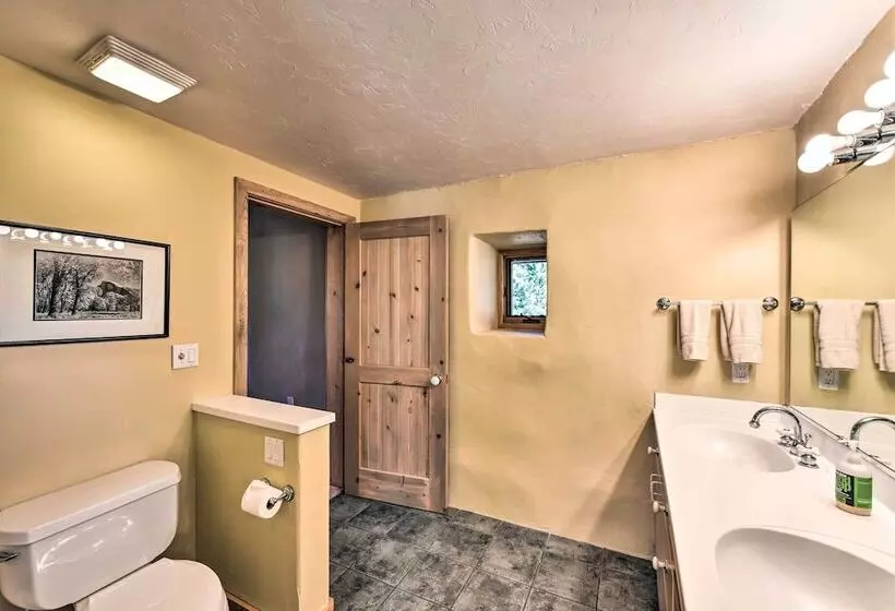 Luxe Twin Lakes House W/ Mountain & Lake Views!