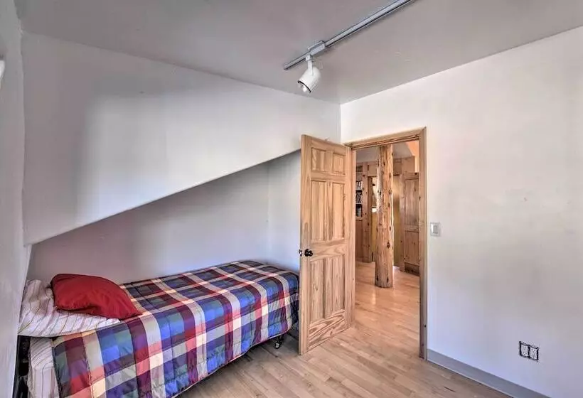 Luxe Twin Lakes House W/ Mountain & Lake Views!