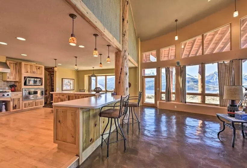 Luxe Twin Lakes House W/ Mountain & Lake Views!