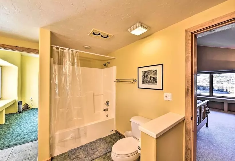 Luxe Twin Lakes House W/ Mountain & Lake Views!