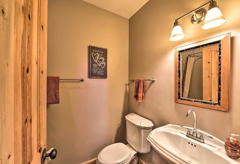 Luxe Twin Lakes House W/ Mountain & Lake Views!