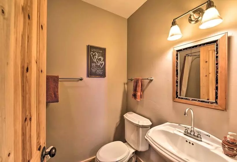 Luxe Twin Lakes House W/ Mountain & Lake Views!