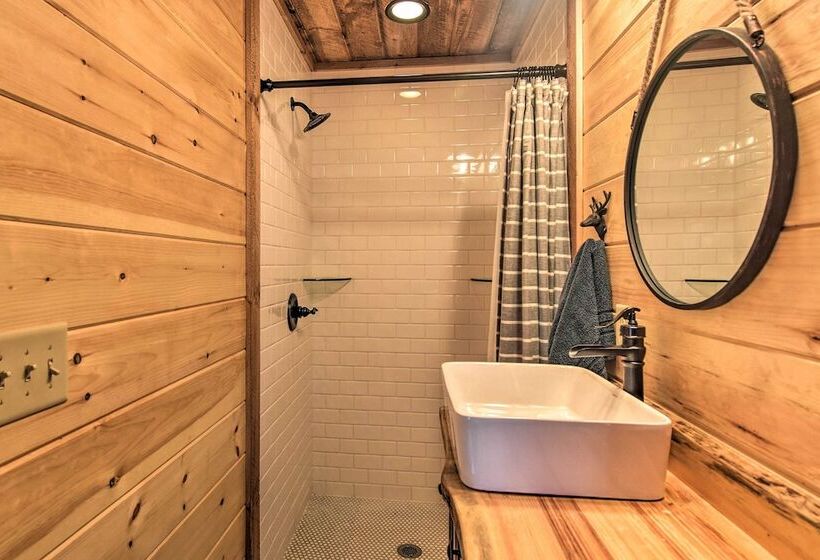 Modern Murphy Cabin W/ Nottely River Views!