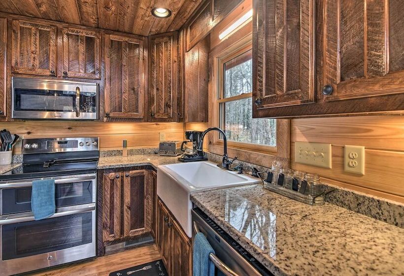 Modern Murphy Cabin W/ Nottely River Views!