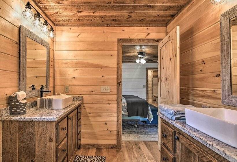 Modern Murphy Cabin W/ Nottely River Views!