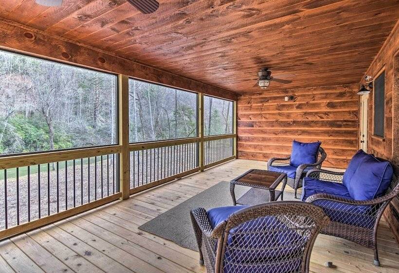 Modern Murphy Cabin W/ Nottely River Views!