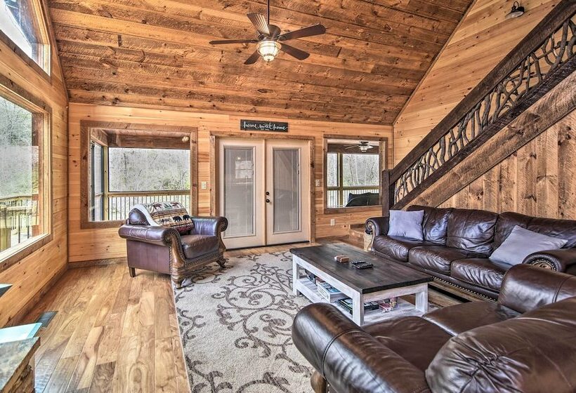 Modern Murphy Cabin W/ Nottely River Views!