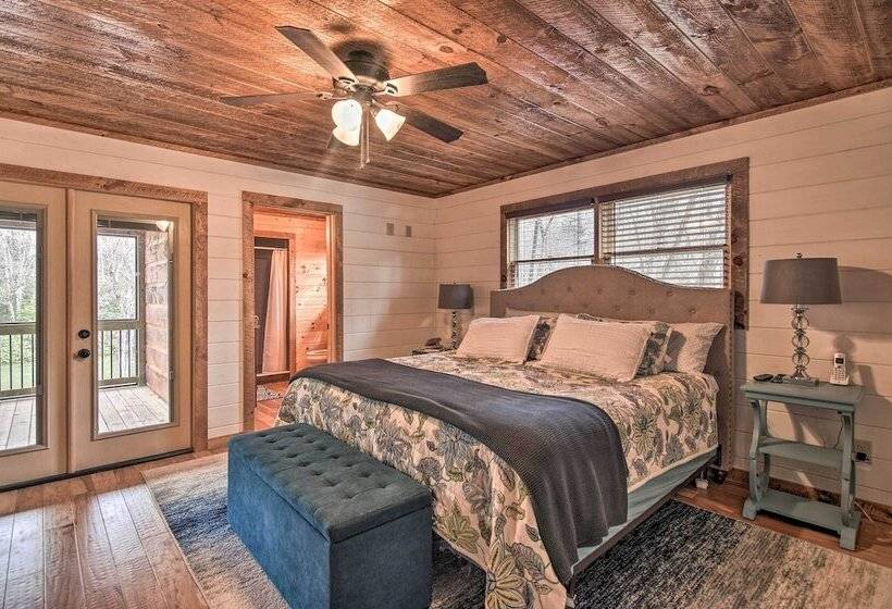 Modern Murphy Cabin W/ Nottely River Views!