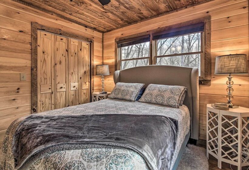 Modern Murphy Cabin W/ Nottely River Views!