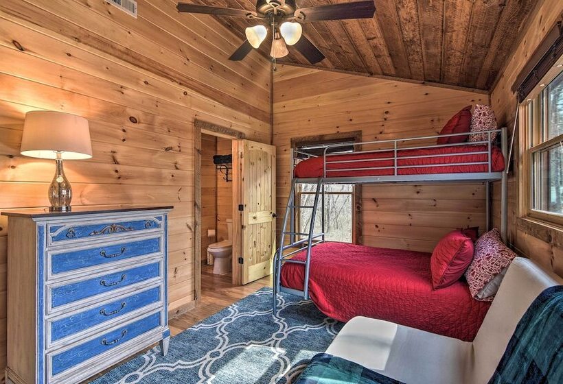 Modern Murphy Cabin W/ Nottely River Views!