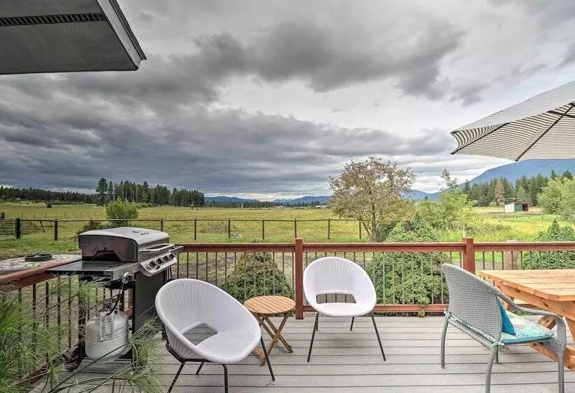 Montana Cottage: Easy Drive To Glacier Natl Park!