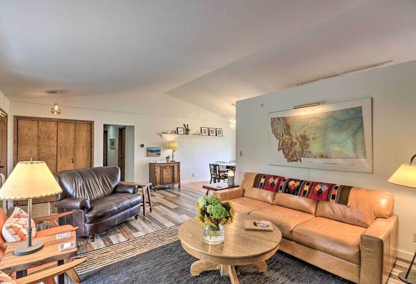 Montana Cottage: Easy Drive To Glacier Natl Park!