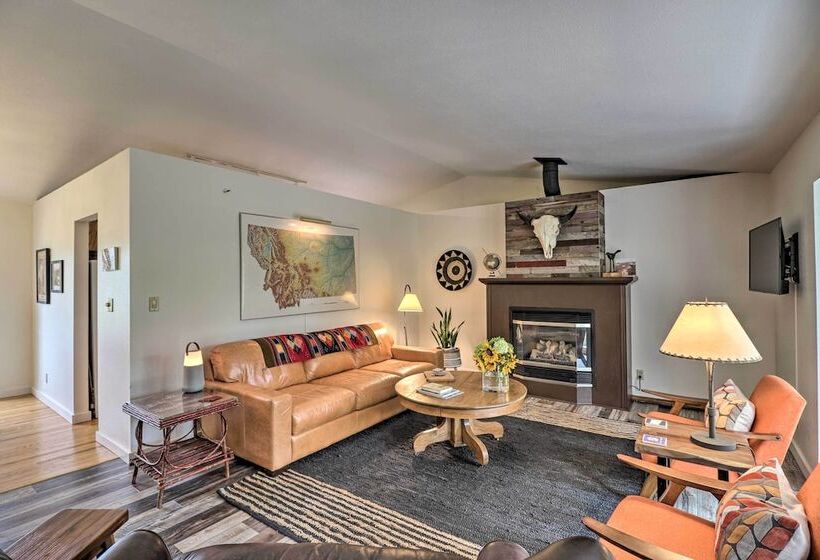 Montana Cottage: Easy Drive To Glacier Natl Park!