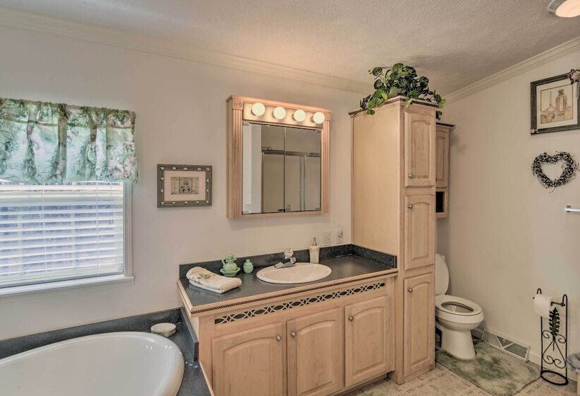 Oakland Retreat ~ 13 Mi To Deep Creek Lake!