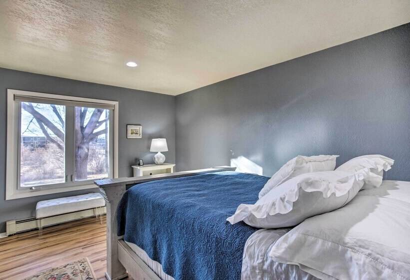 Mesa View House  W/ Hot Tub: Walk To Winery!