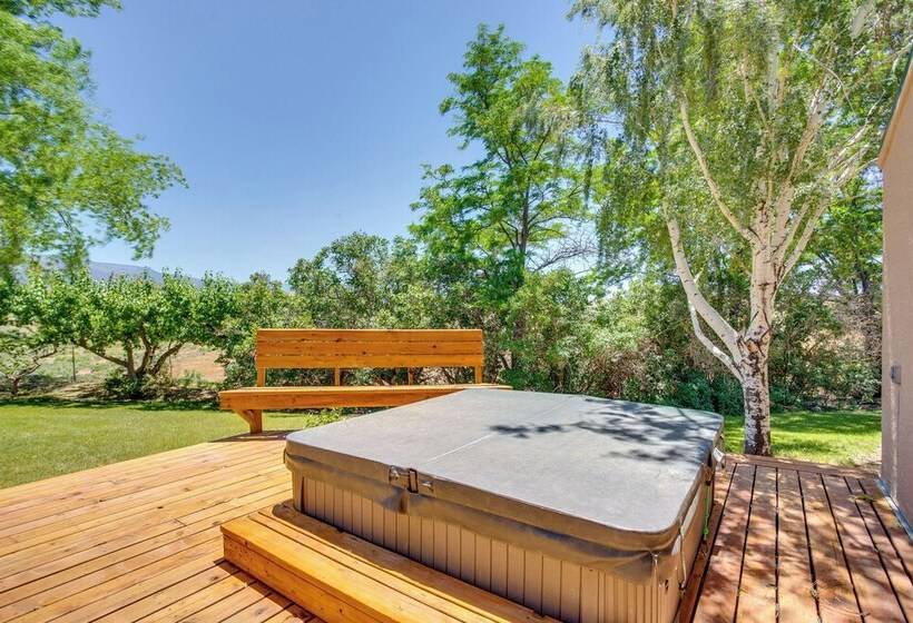 Mesa View House  W/ Hot Tub: Walk To Winery!