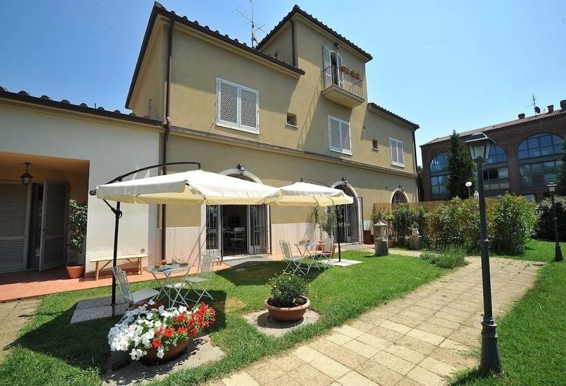 ペンション Homelink Poggibonsi