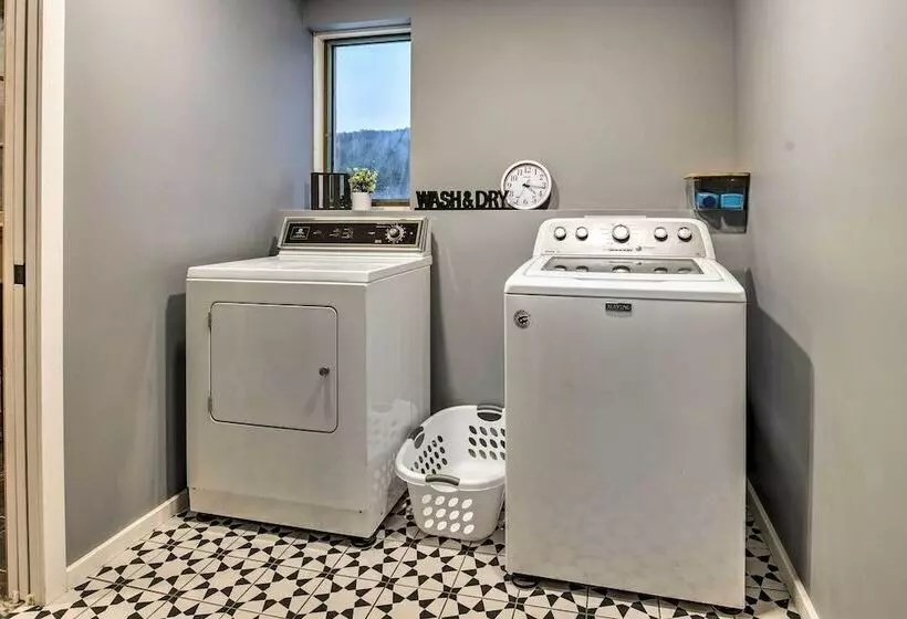 Finger Lakes Home ~ 18 Mi To Cornell University!