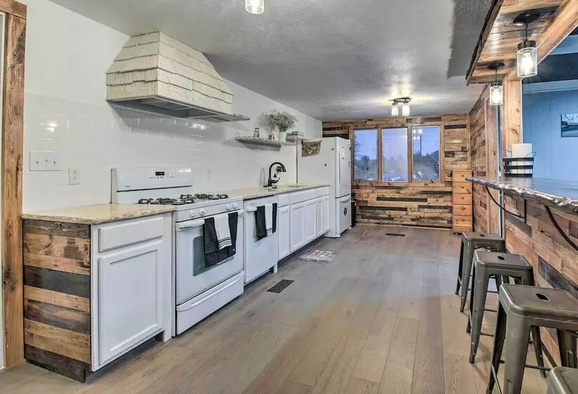 Finger Lakes Home ~ 18 Mi To Cornell University!