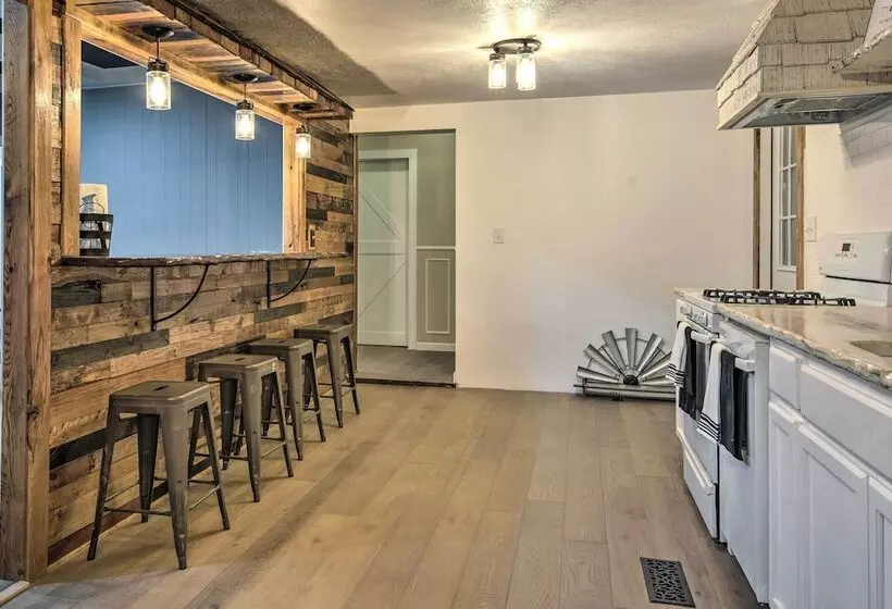 Finger Lakes Home ~ 18 Mi To Cornell University!