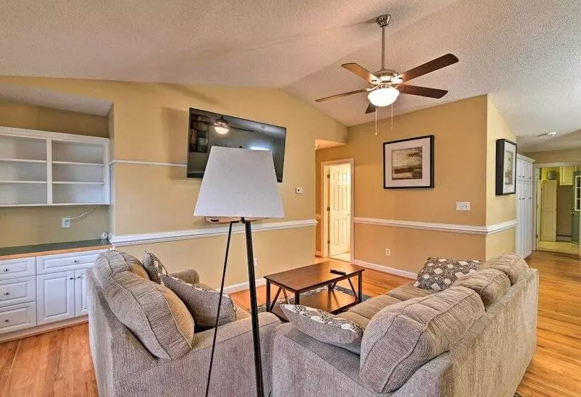 Pet Friendly Lillington Abode ~ 1 Mi To River