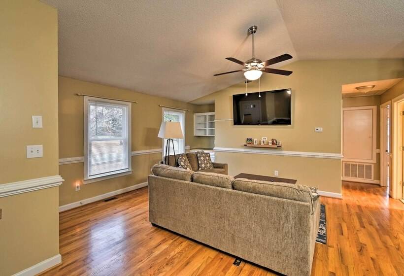 Pet Friendly Lillington Abode ~ 1 Mi To River