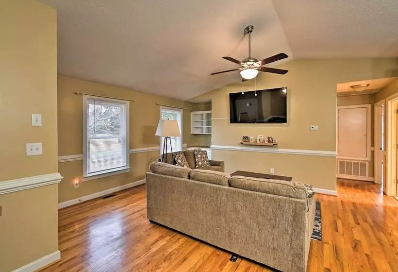 Pet Friendly Lillington Abode ~ 1 Mi To River