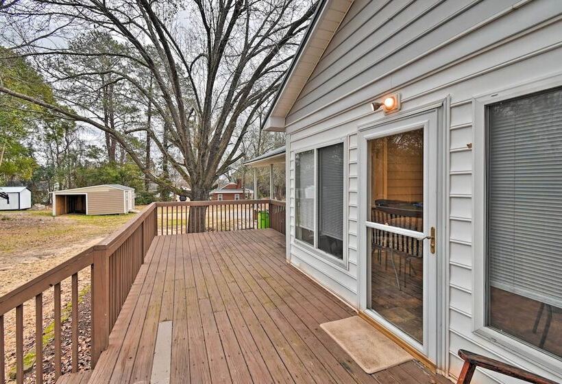 Pet Friendly Lillington Abode ~ 1 Mi To River