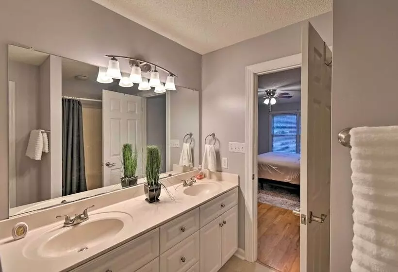 Pet Friendly Lillington Abode ~ 1 Mi To River