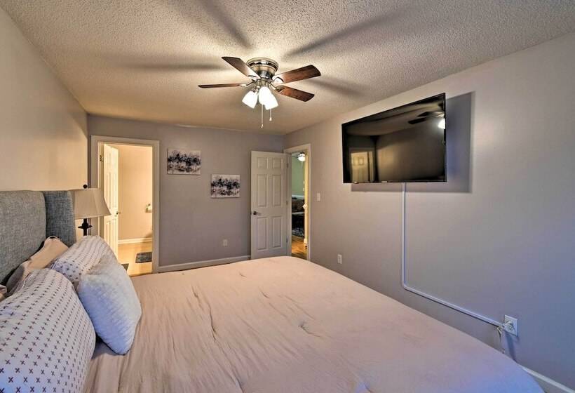 Pet Friendly Lillington Abode ~ 1 Mi To River