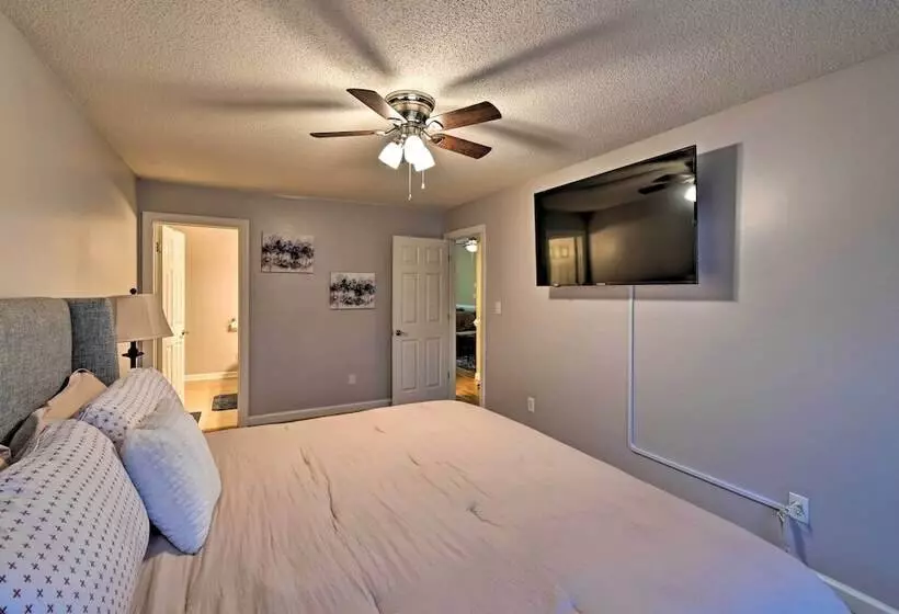 Pet Friendly Lillington Abode ~ 1 Mi To River