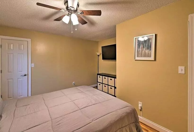 Pet Friendly Lillington Abode ~ 1 Mi To River