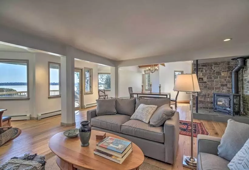 Plattsburgh Home W/ Deck On Lake Champlain