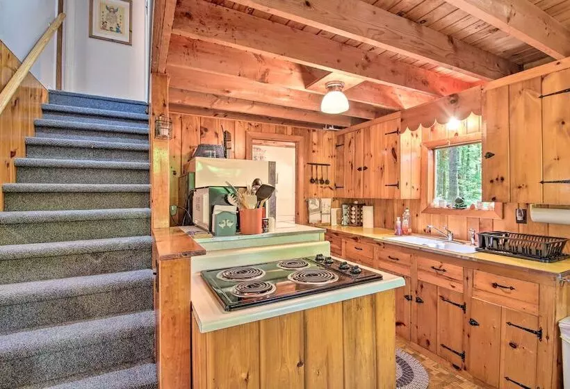 Quiet & Remote Cottage On Panther Pond!