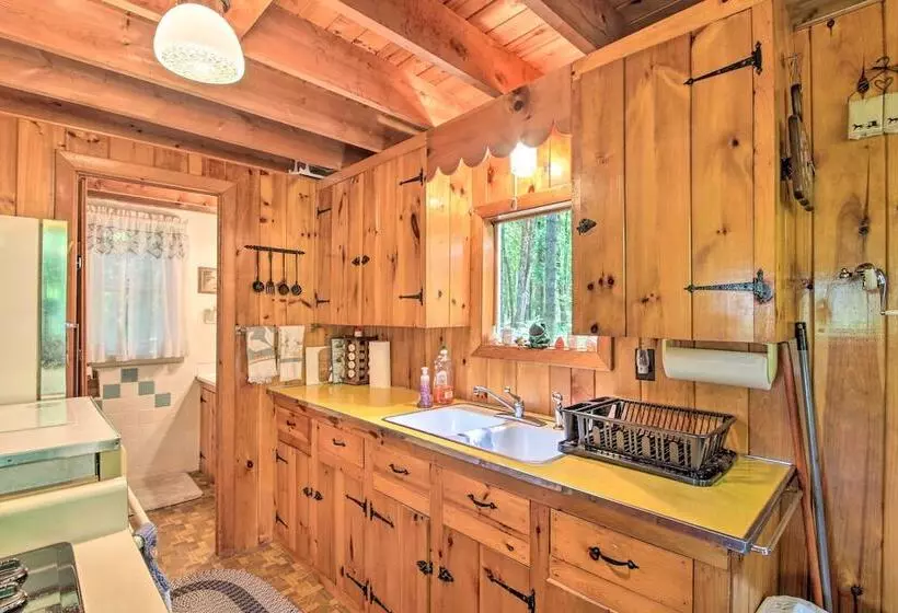 Quiet & Remote Cottage On Panther Pond!