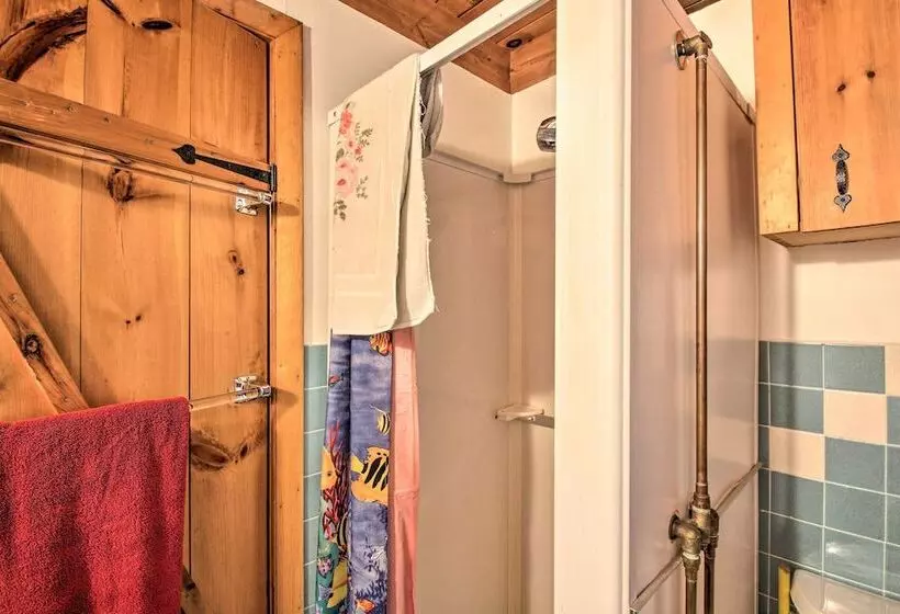 Quiet & Remote Cottage On Panther Pond!