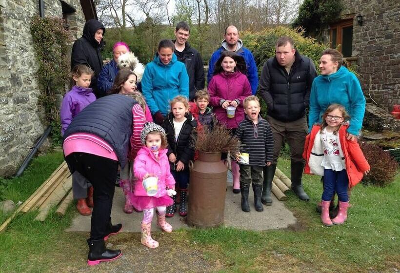 Relax In Mountain View Cottage At Cwmiar Farm