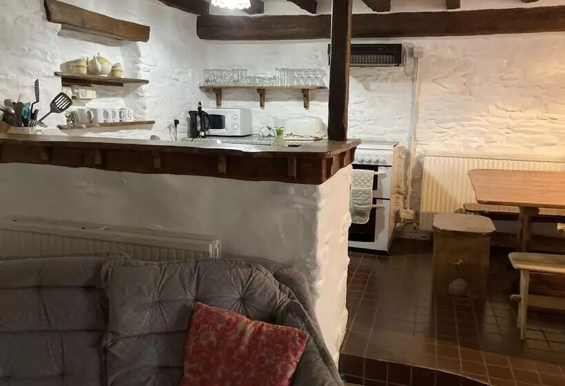 Relax In Mountain View Cottage At Cwmiar Farm