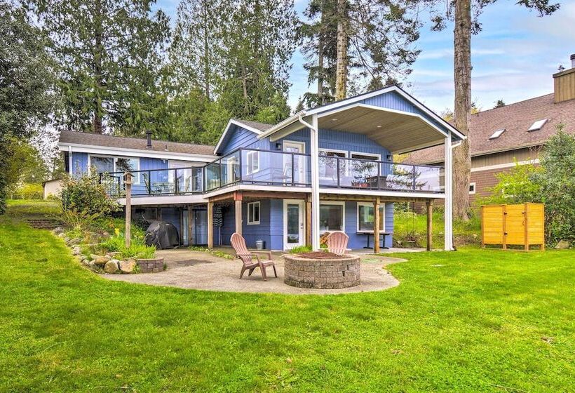 Renovated Kingston Home: Game Room & Deck!