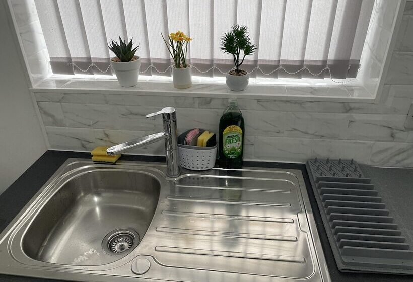 レジデンス Charming 2 Bed House In Wavertree Liverpool