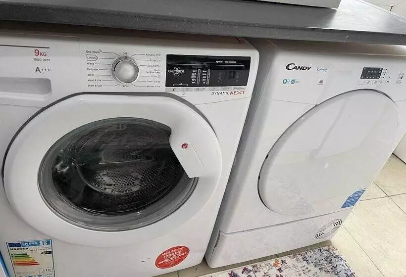 اقامتگاه Charming 2 Bed House In Wavertree Liverpool