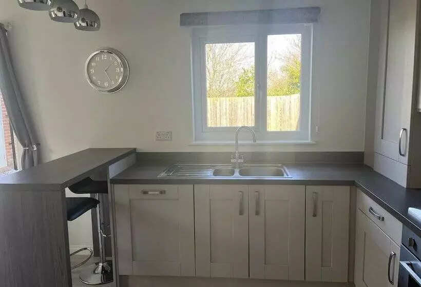 レジデンス Remarkable 3 Bed House In Wirral