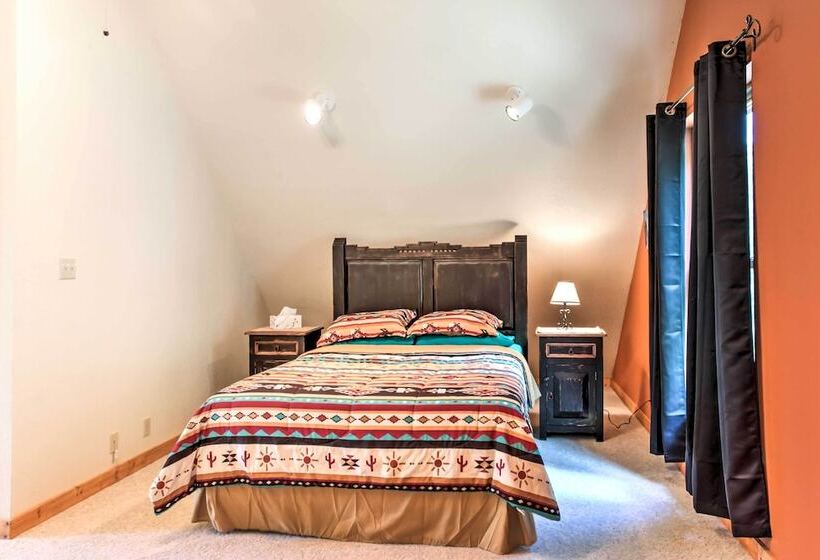 Cloudcroft Home W/ Spacious Stargazing Deck!