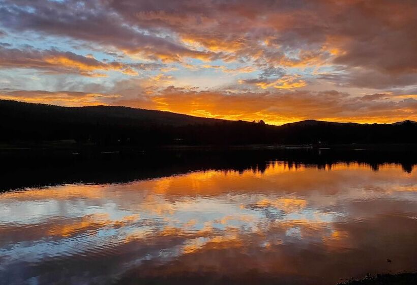 Serene Angel Fire Cabin W/ Community Pools!
