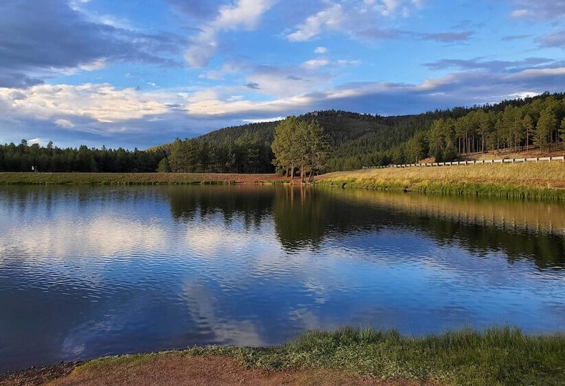 Serene Angel Fire Cabin W/ Community Pools!