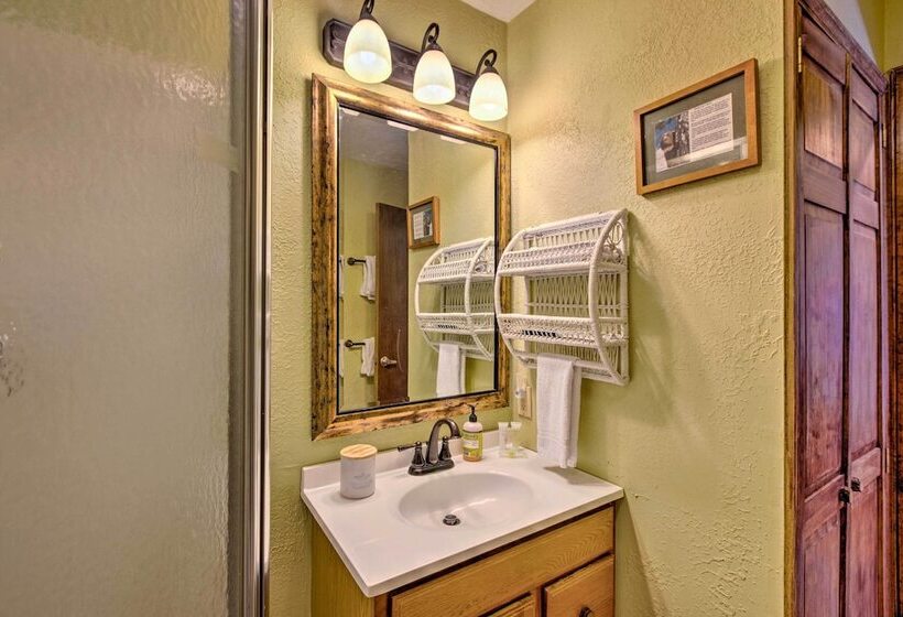 Serene Angel Fire Cabin W/ Community Pools!