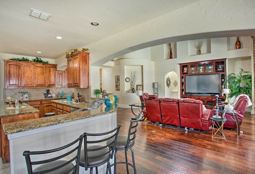 Private Pool & Hot Tub: Spacious Murphy Getaway