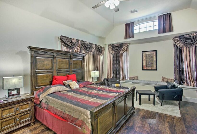 Private Pool & Hot Tub: Spacious Murphy Getaway