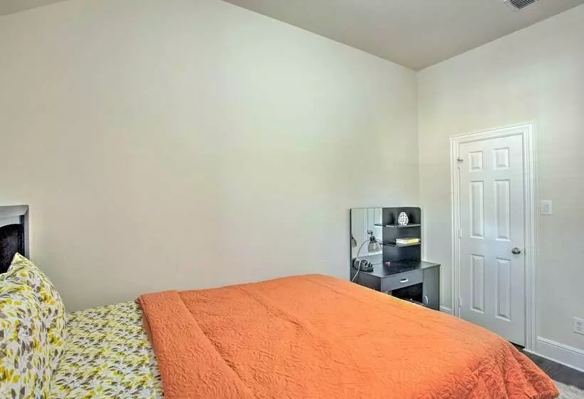 Private Pool & Hot Tub: Spacious Murphy Getaway