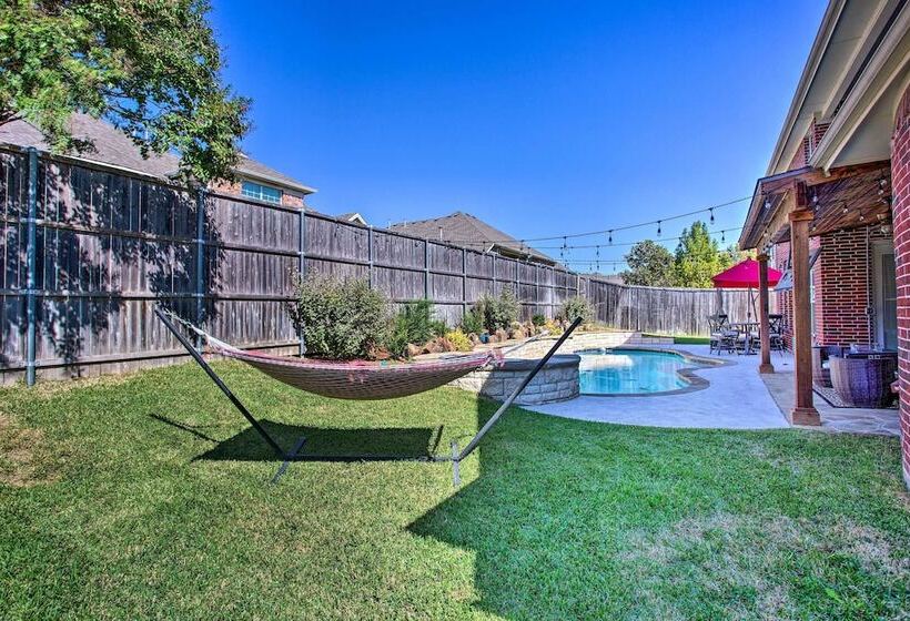 Private Pool & Hot Tub: Spacious Murphy Getaway